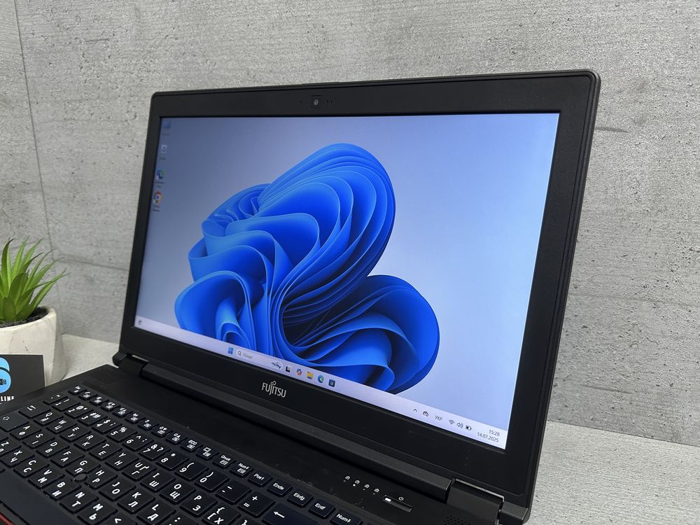I7-8750H/15.6"/32gb ddr4/512 ssd/Потужний ноутбук Fujitsu/H780/Nvidia
