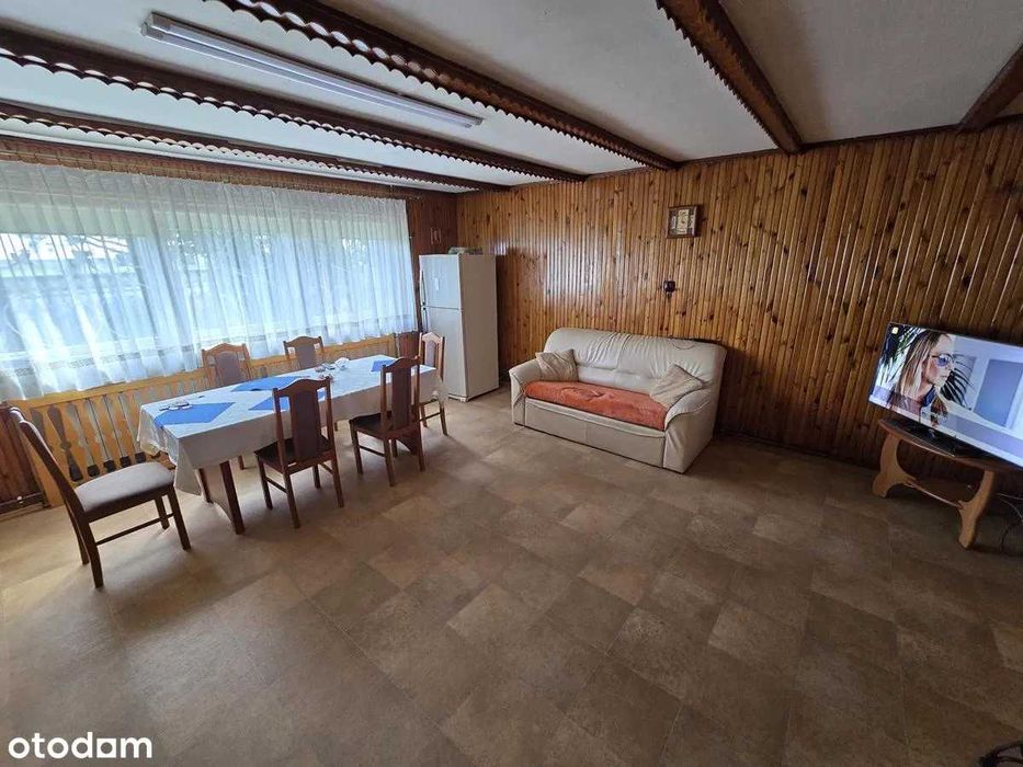 Dom wolnostojący z budynkami przeznaczonymi na działalność gospodarczą