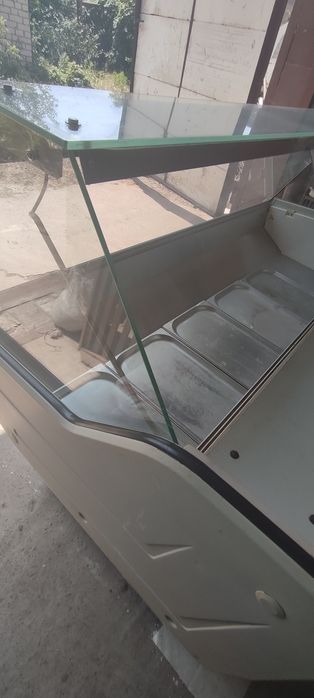 Морозильна вітрина