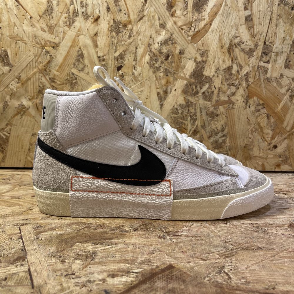 Чоловічі кросівки Nike Blazer Mid Pro Club (DQ7673-100)