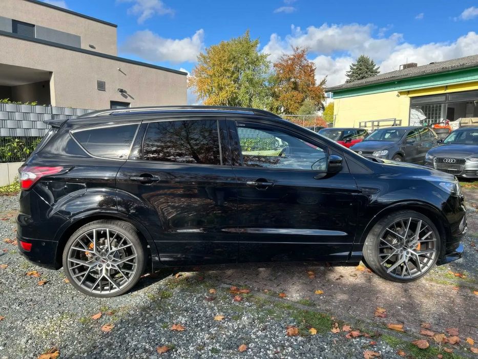 Ford Kuga ST-Line      2017