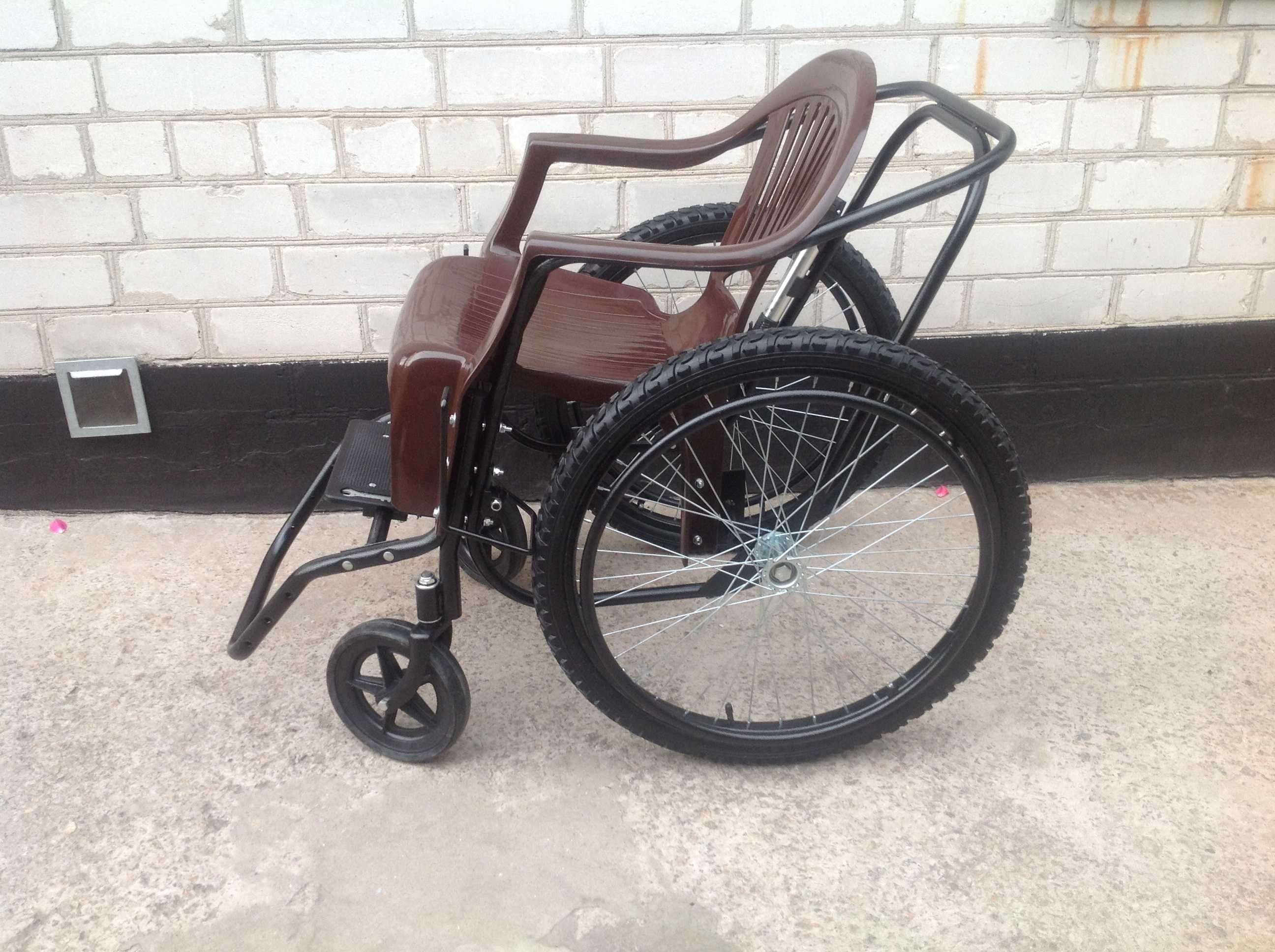 коляска инвалидная нескладывающаяся новая производства сша