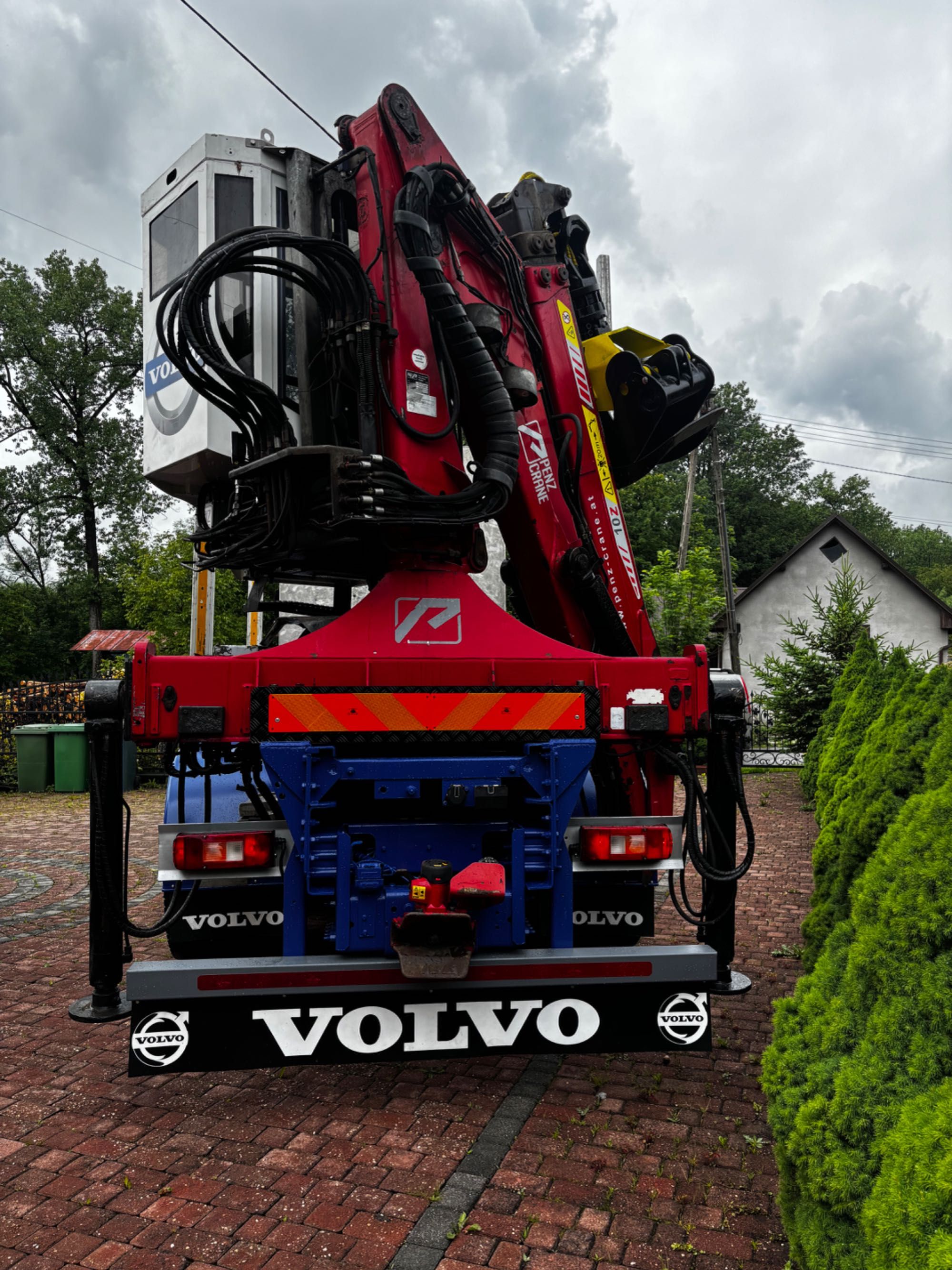 Volvo fh16 do drewna, lasu