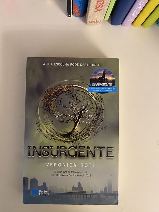 Coleção de dois livros Insurgente e Convergente