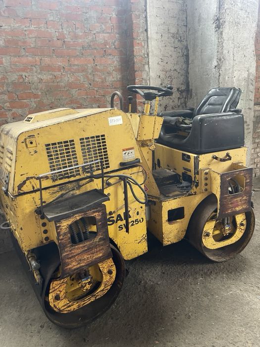 Дорожній каток Sakai SV250
