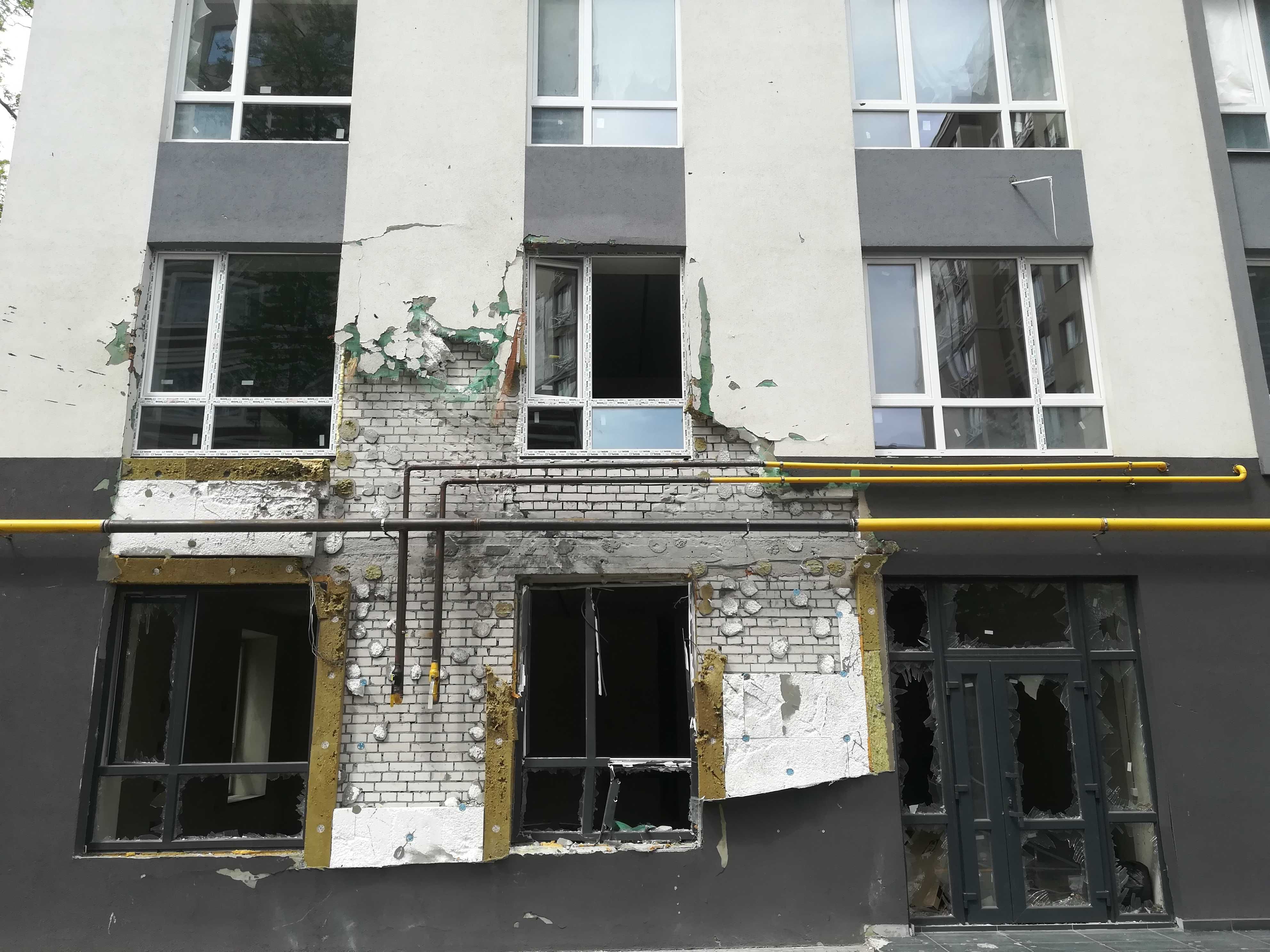 Ремонт Модернізація Відновлення пластикових вікон після обстрілів