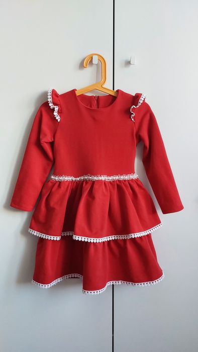 Sukienka 104 polska produkcja
