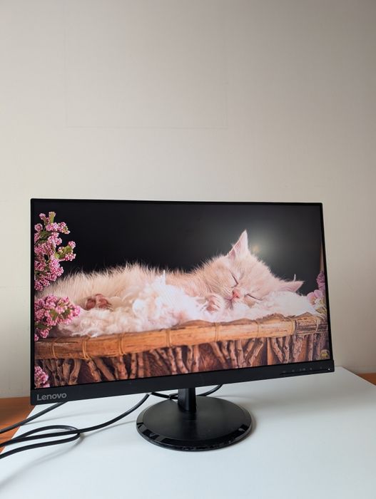 Монітор Lenovo D24-20/FHD/LED/IPS/Тонкі рамки/60Hz/W24"/Гарний стан