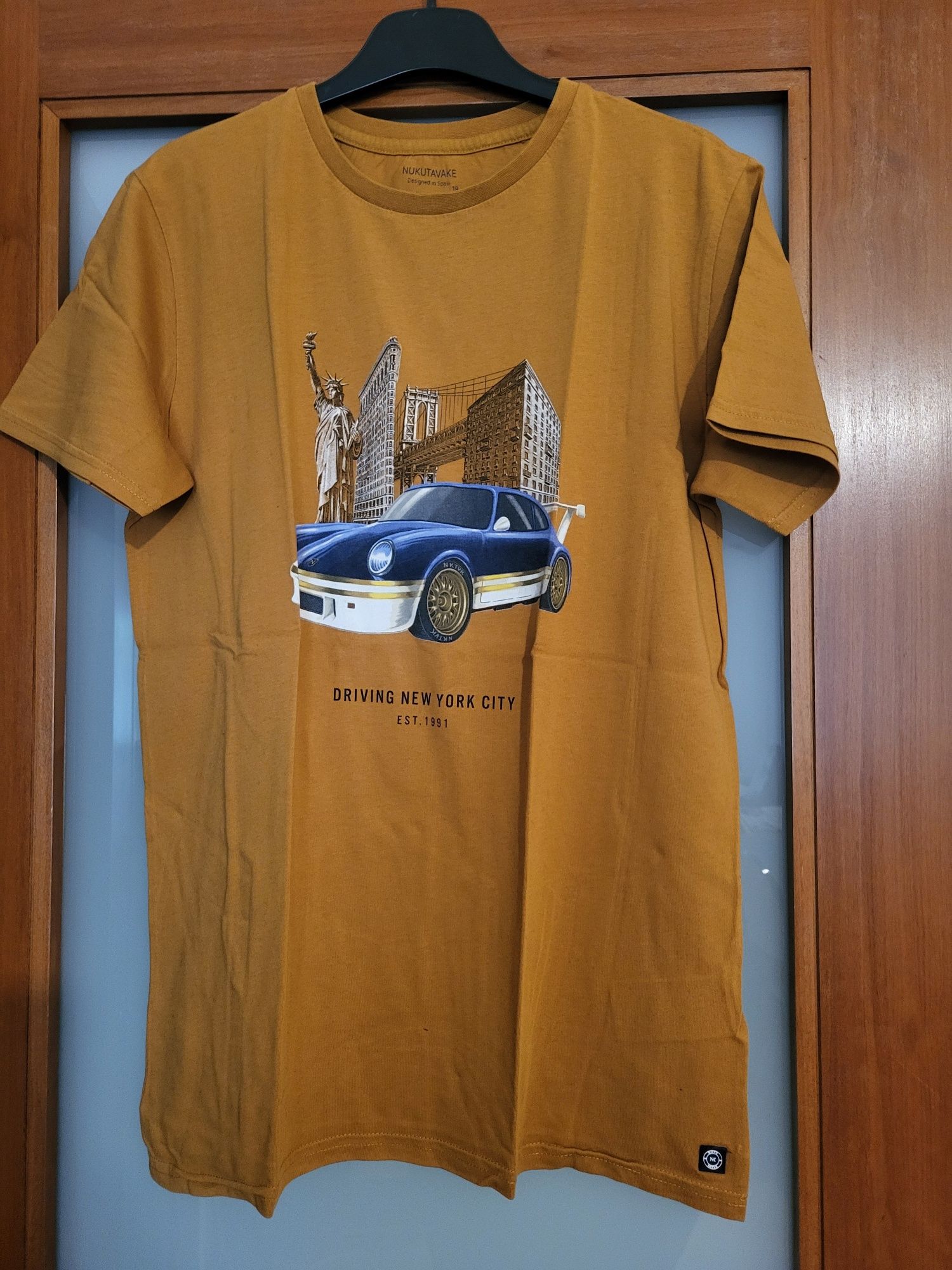 T-shirts tamanho 18 anos