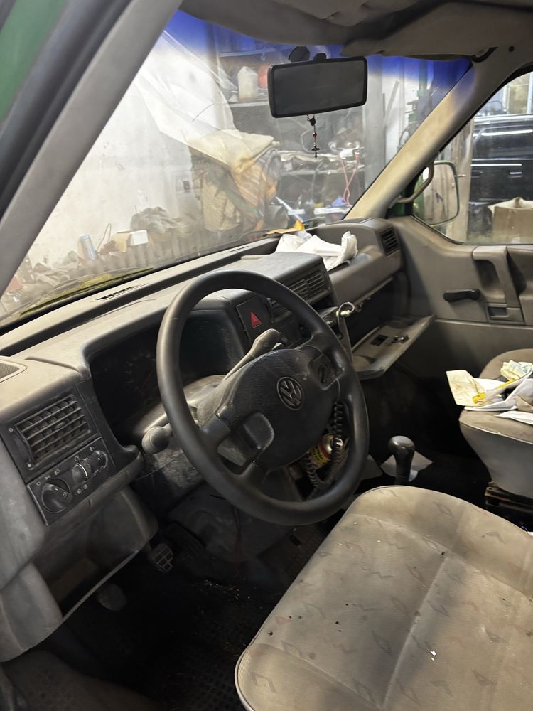 Volkswagen T4 2.5 tdi 88km manual na części
