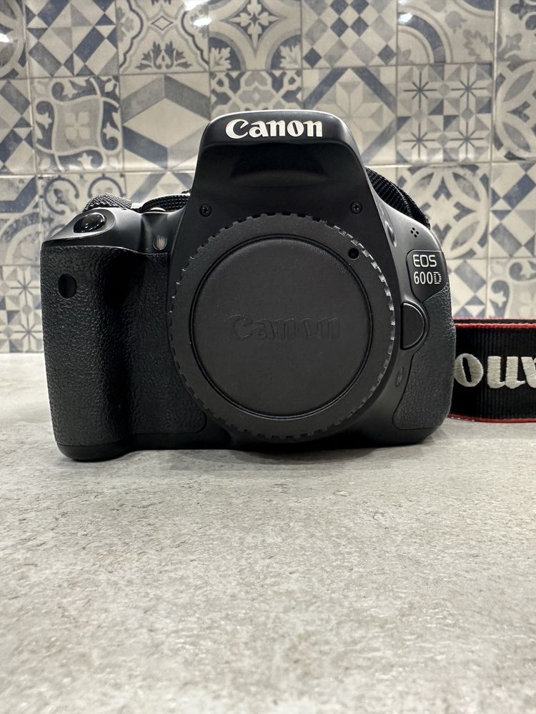 Canon 600D EF-S18-55 III Kit