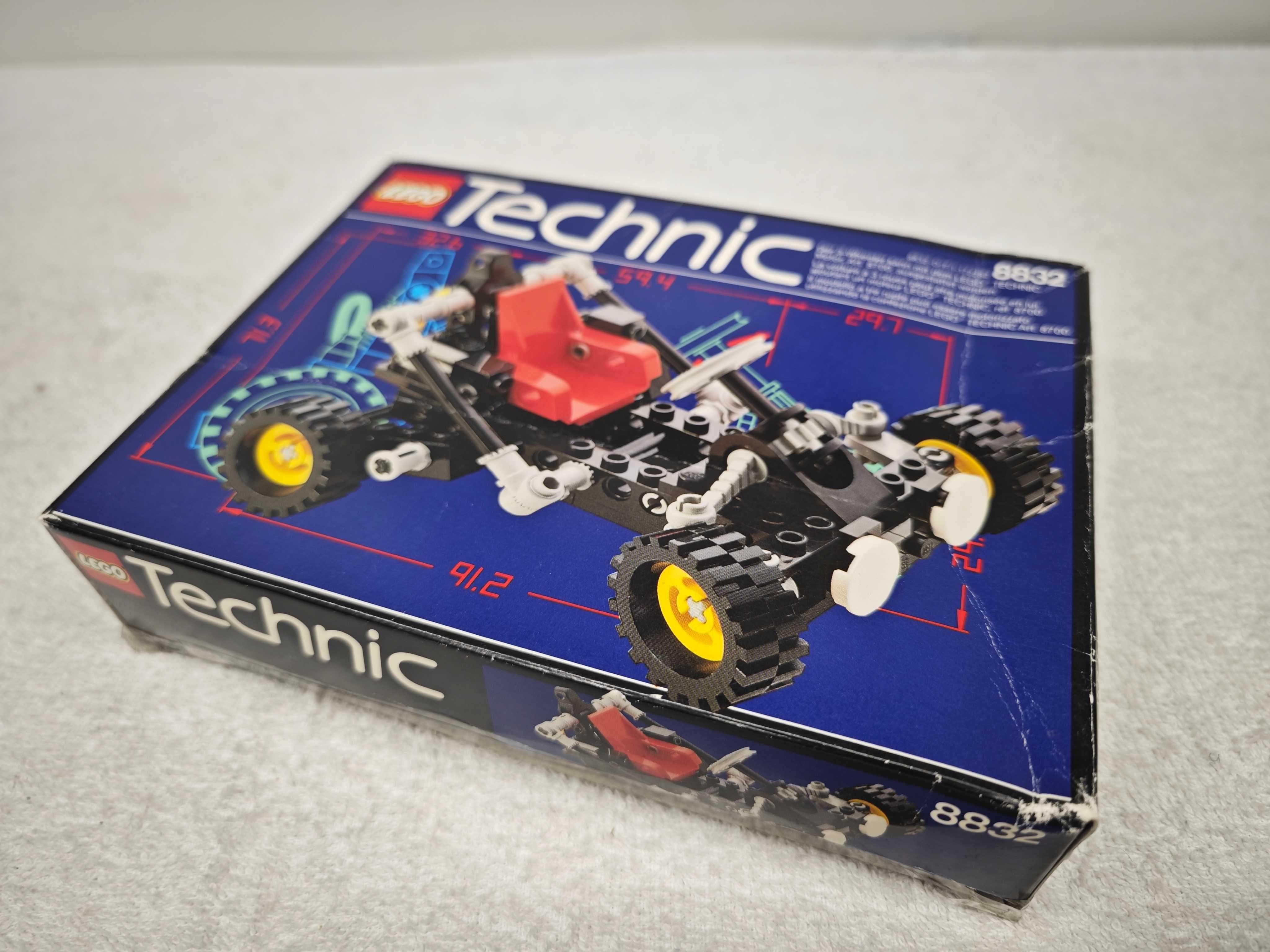 Lego Technic 8832 "Roadster"; 1988; [93]
