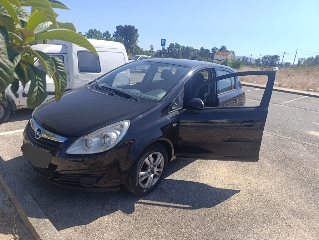 Opel corsa 1.2 gasolina 130.000km 2010