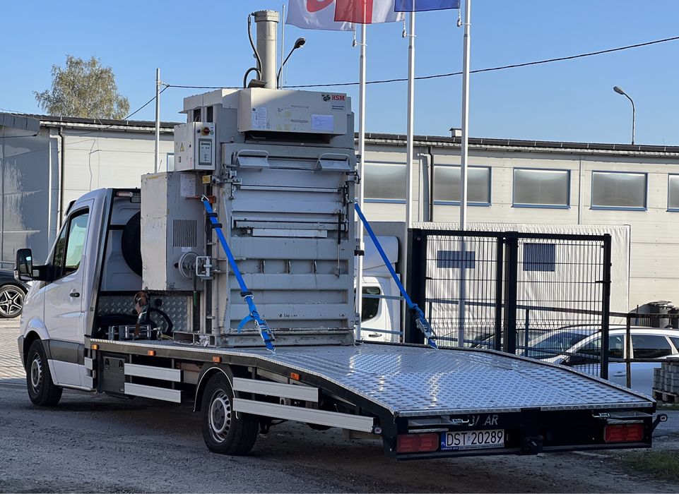 pomoc drogowa usługi laweta 24/7 atrakcyjna cena za kilometr skup aut