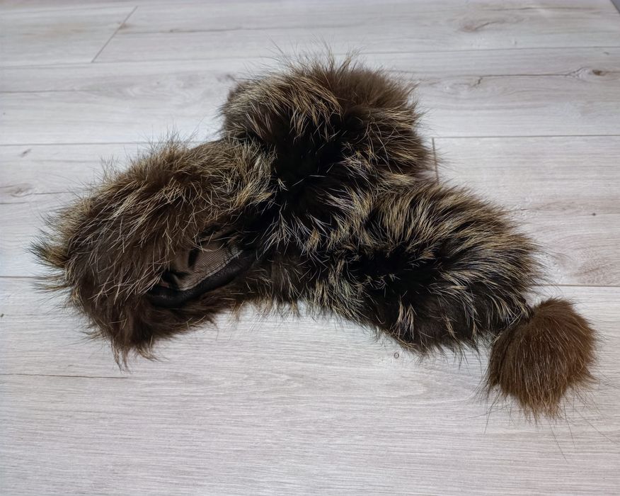 Kępka skórzana futrzana czapka uszatka pilotka S/M M/L