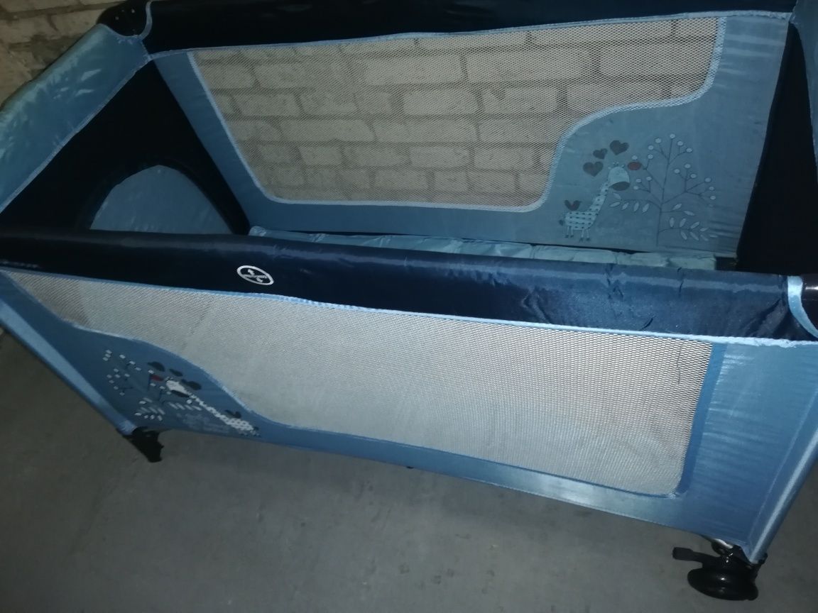 Łóżeczko dziecięce turystyczne Chiccot + 3 matetace