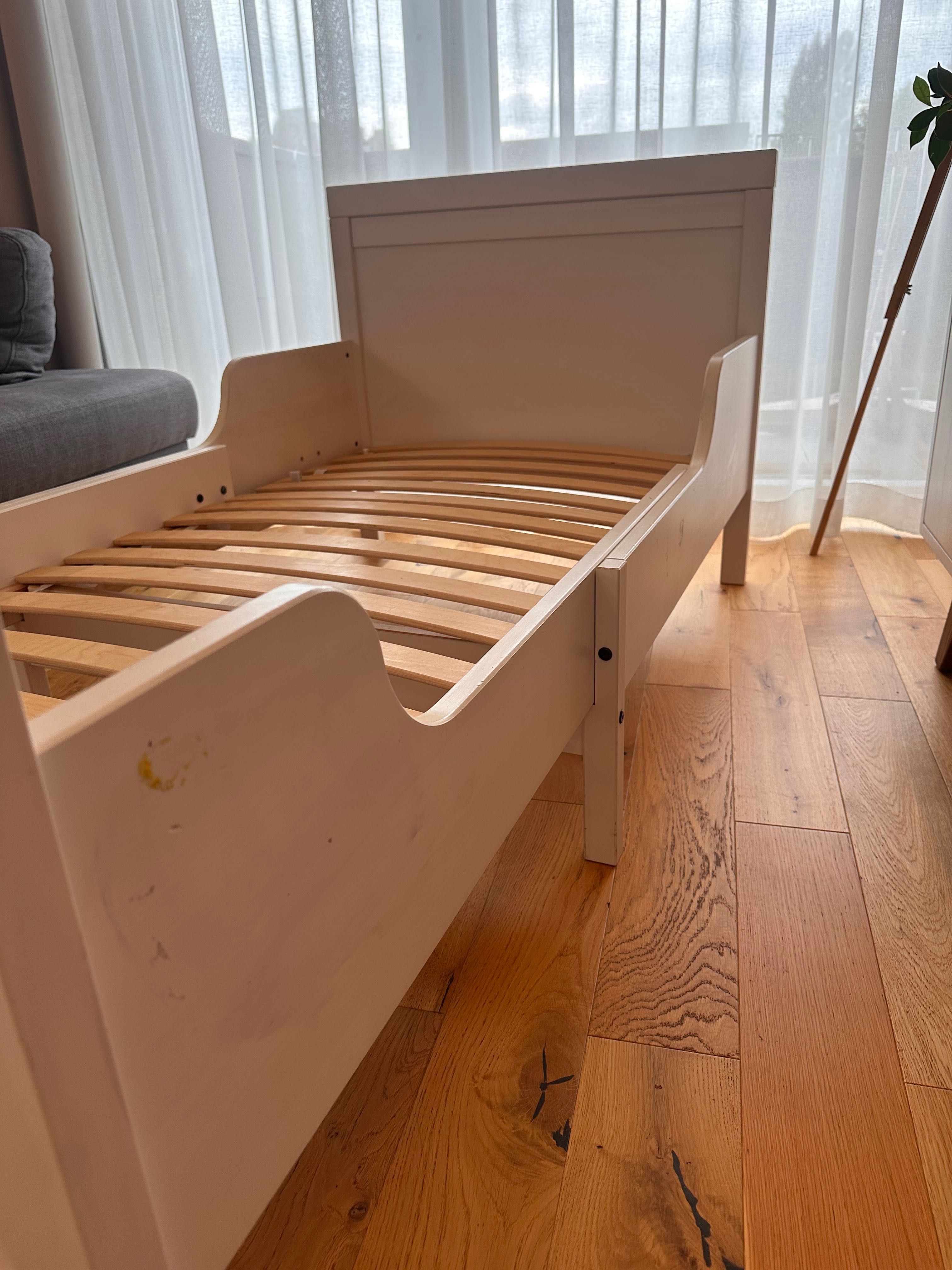 Łóżko dziecięce Ikea, rosnące łóżko, łóżko z materacem. Ikea Sundvik.