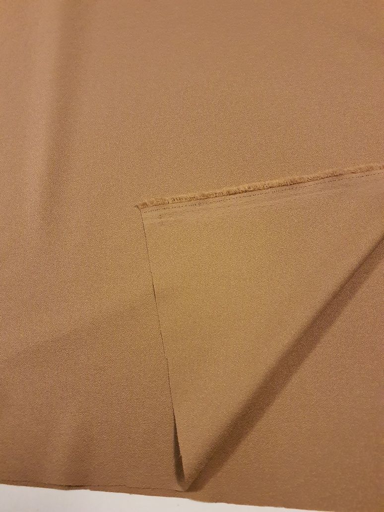 Tkanina ciemny beż szer.150 cm.