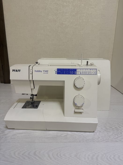 Швейна машинка Pfaff Hobby 1142