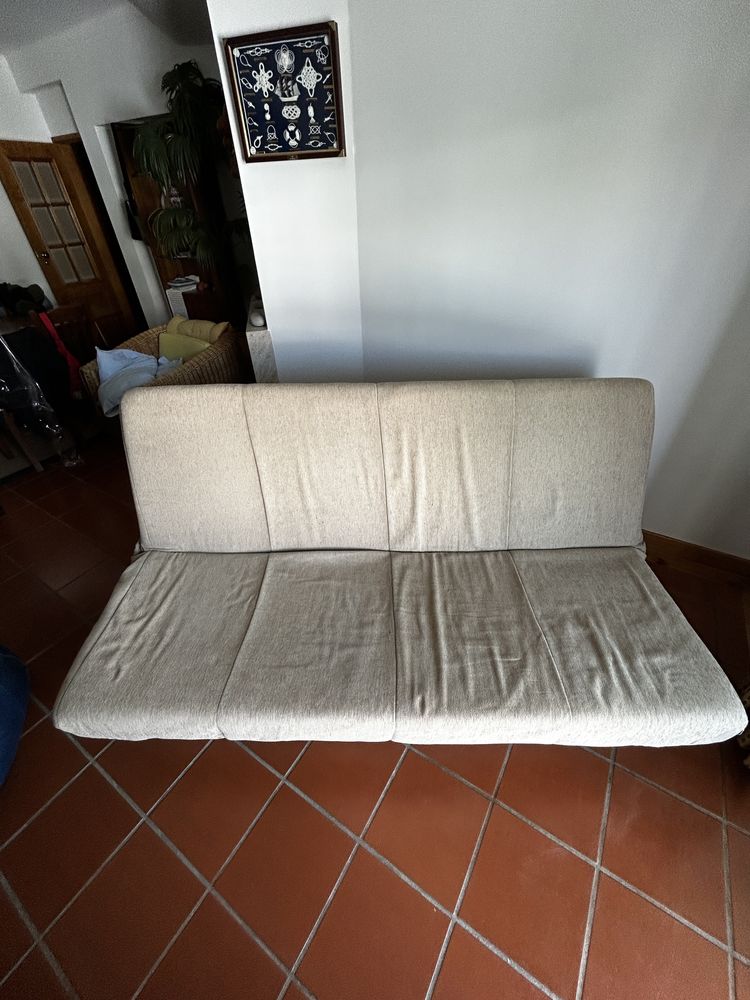 Sofá cama pouco usado