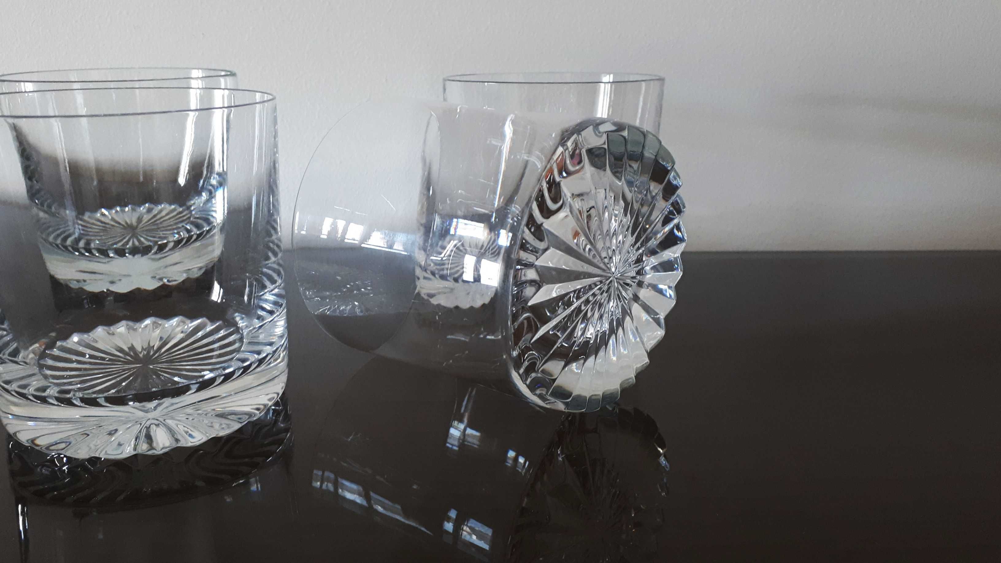 Copos baixos em cristal marca Atlantis sem uso