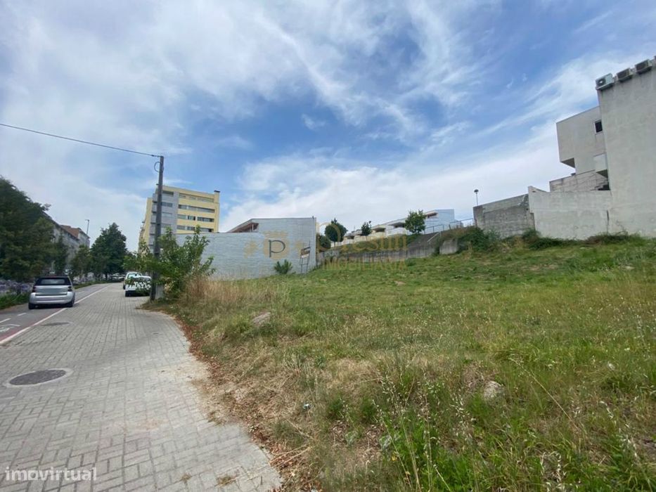Lotes de terreno em Guimarães, desde 60.500