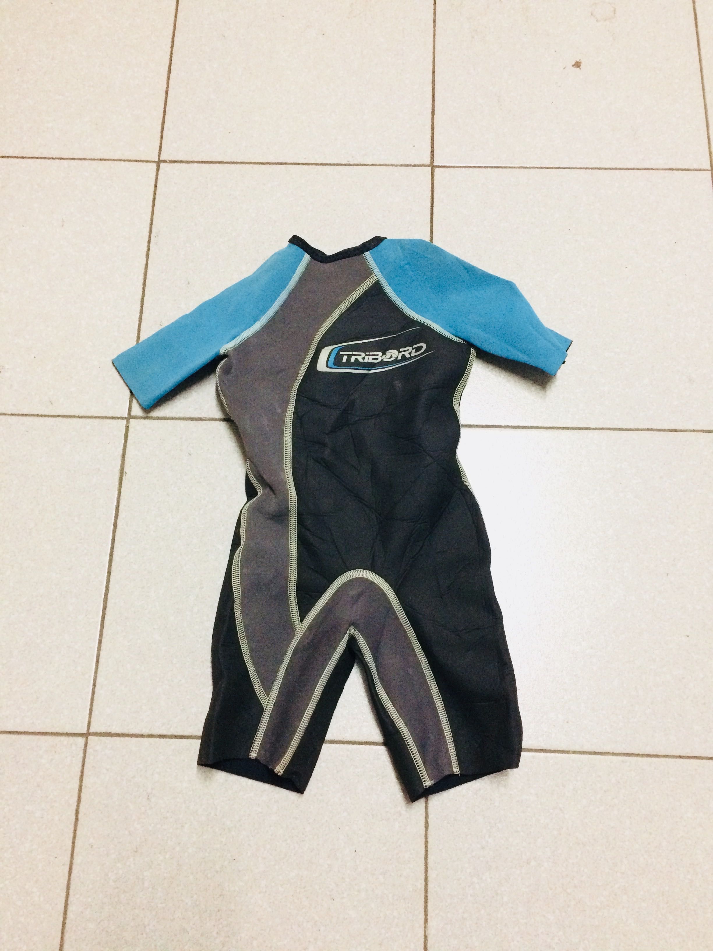 Fato Neoprene Short 2mm Tribord Tam. 6 anos