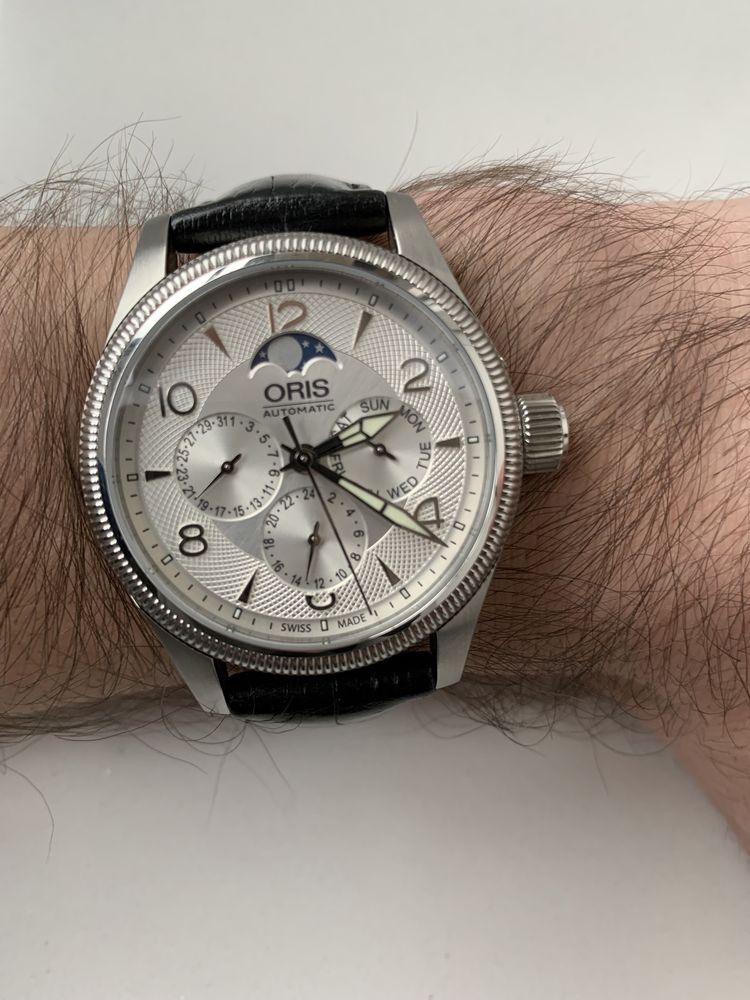 Oris Big crown complications