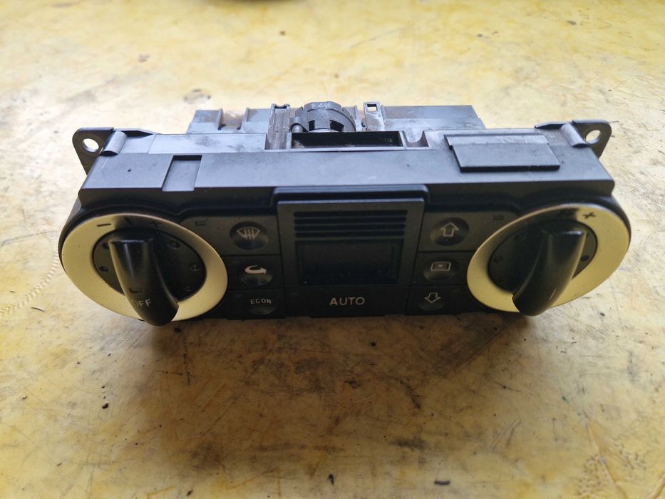 Panel Klimatyzacji Audi TT8N 8N0.820.043.A
