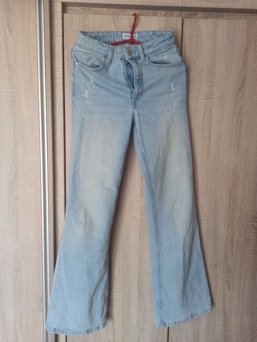 Jeansy dzwony Sinsay rozm. 36