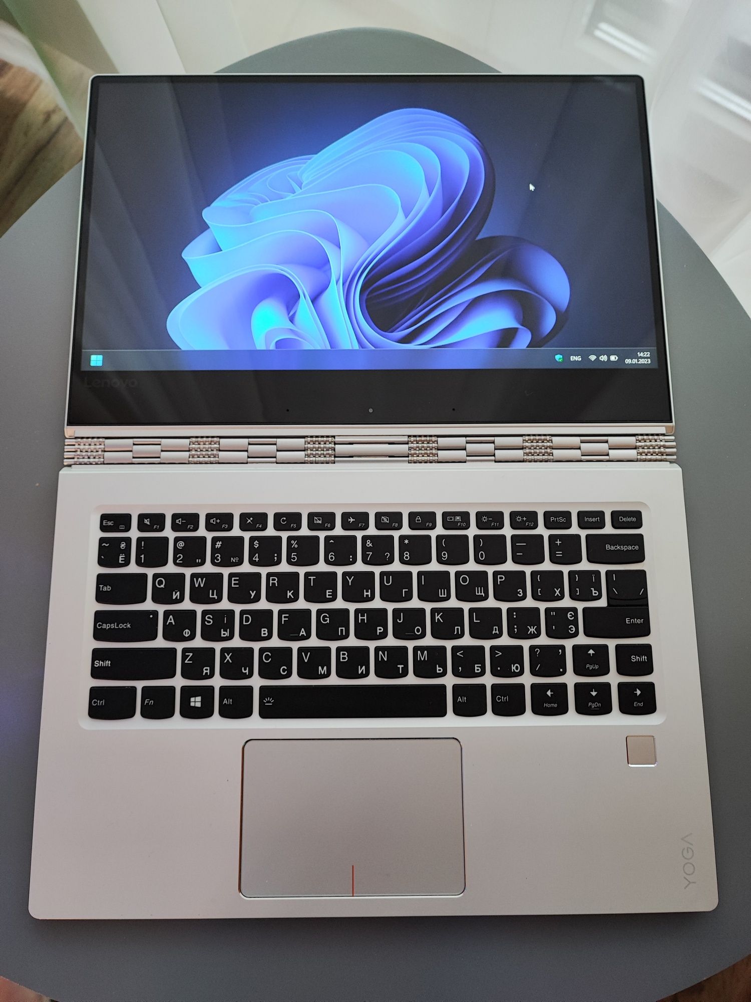 Ноутбук трансформер Lenovo Yoga ультрабук сенсорний