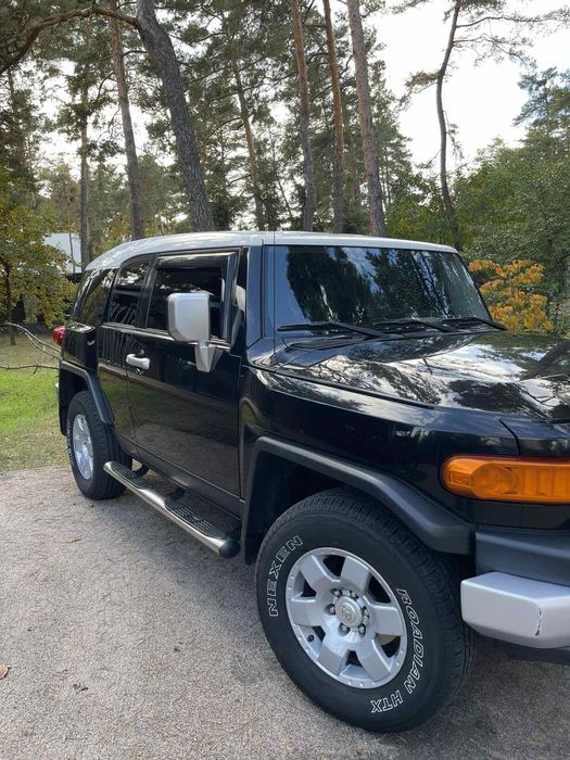 Продаж Тойта FG cruiser