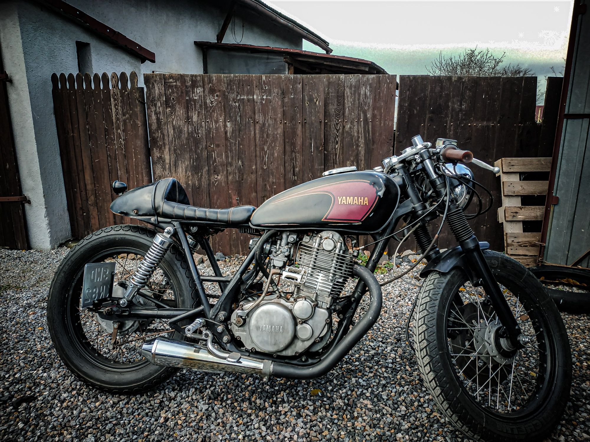 Yamaha SR500 cafe racer