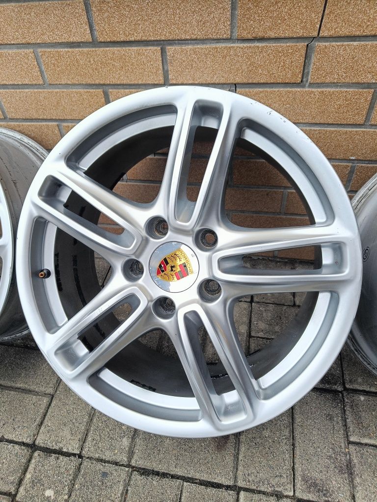Felgi Aluminiowe 19 Cali 5x130 9/10J ET60/61 - Porsche Panamera Turbo