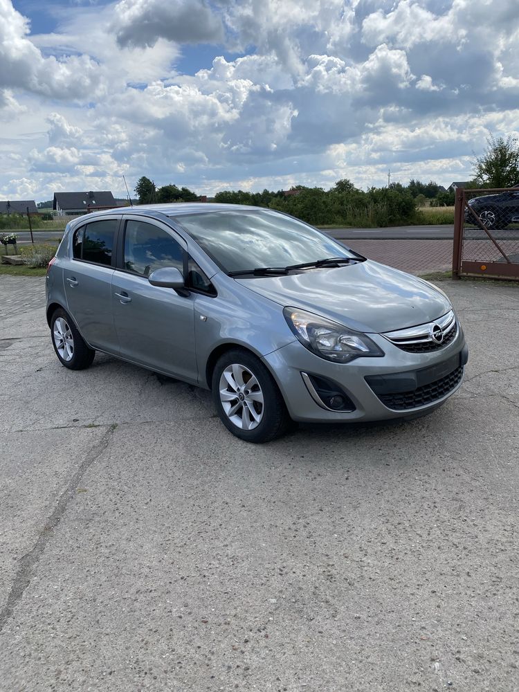 Opel Corsa! 1.3 cdti! Navi! Klima! Hak