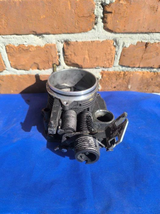 Дросельна заслонка BMW E38 E39 M62B44 4.4L V8 1996-2001   1742010