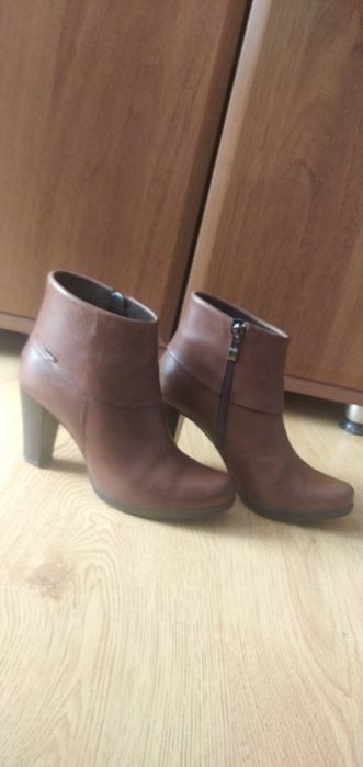 Botki skórzane Lasocki