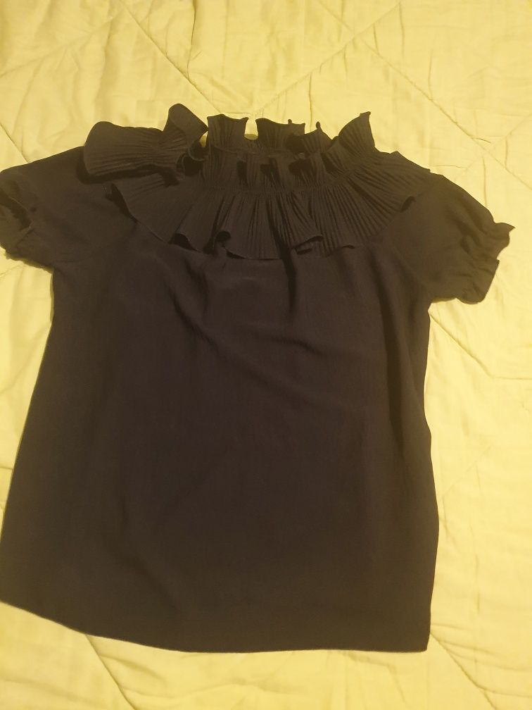 Roupas com pouco uso