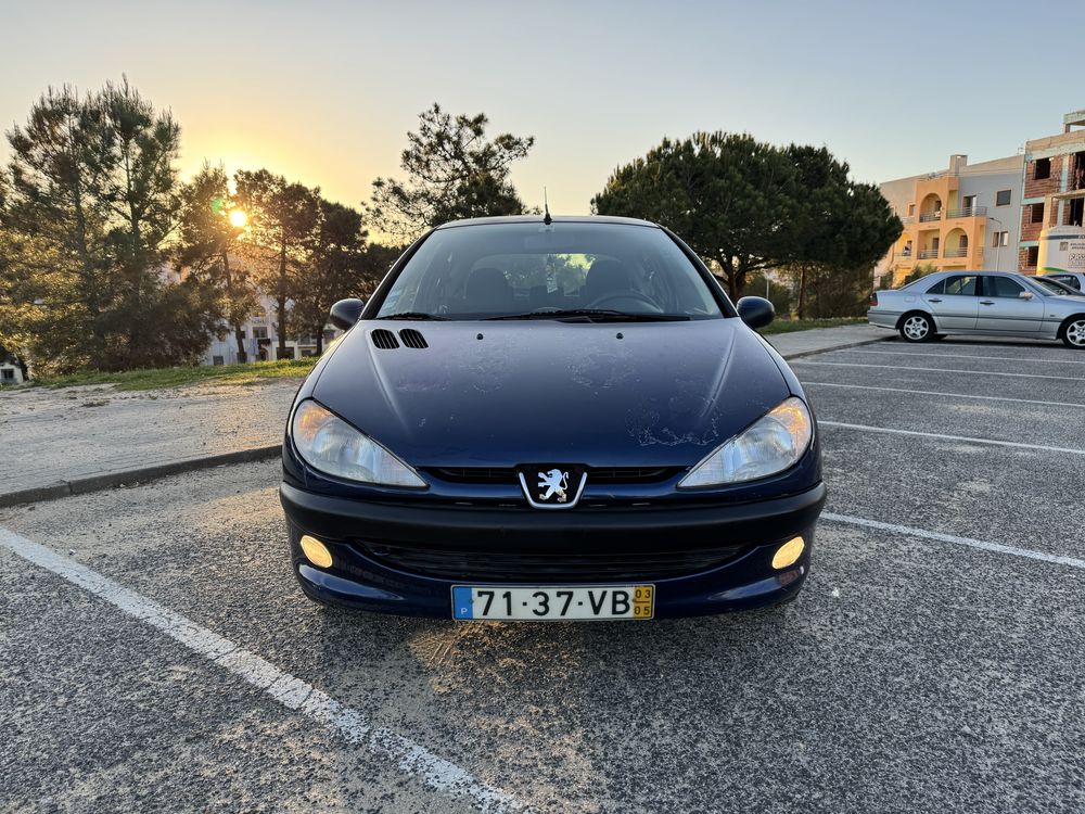 Peugeot 206 gasolina 159000km ano 2003
