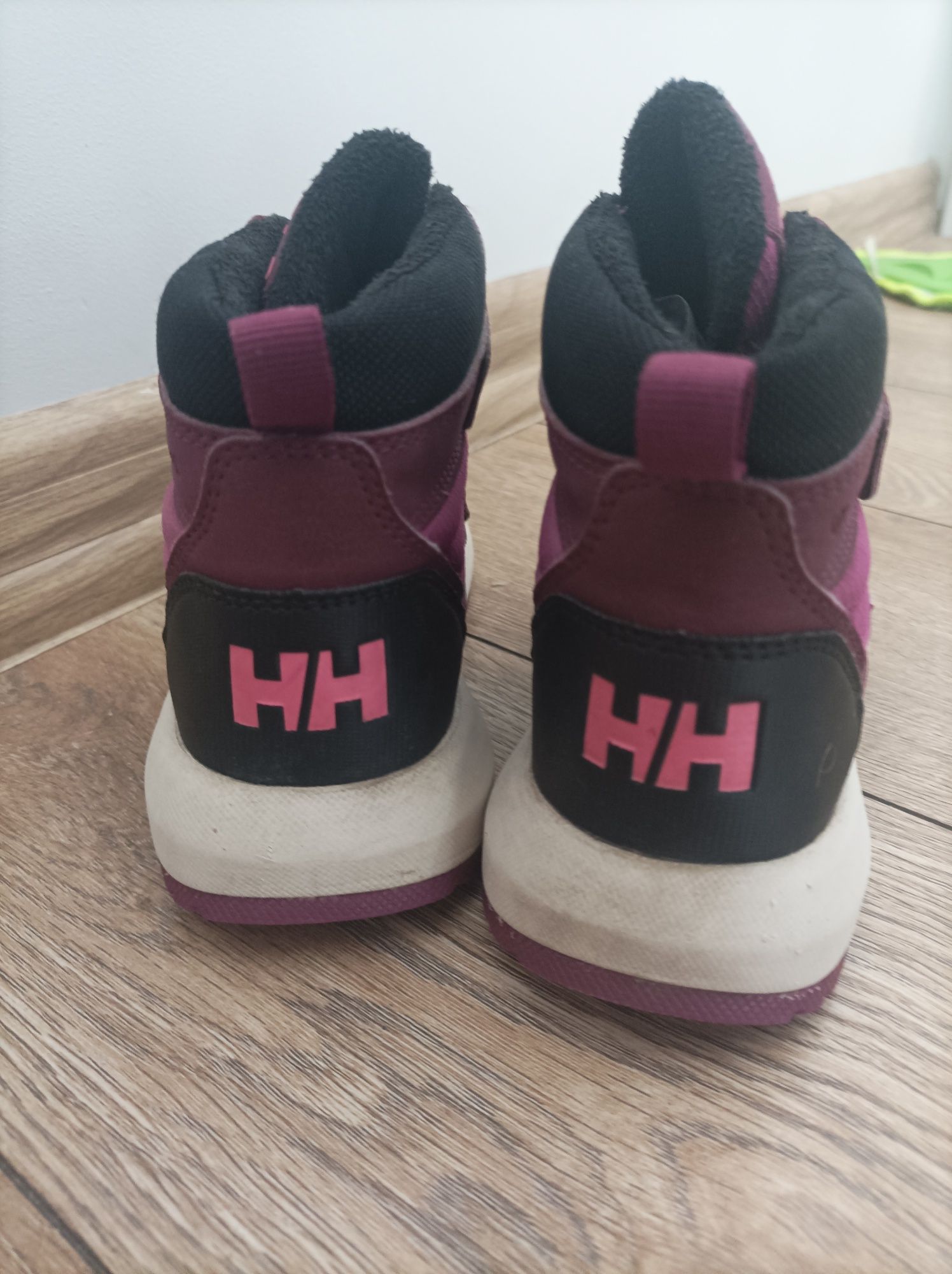 Śniegowce buty zimowe dziewczęce helly hansen 28