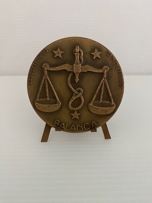 Medalhão em bronze - signo