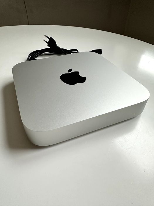 Mac mini M1 • 8/256GB