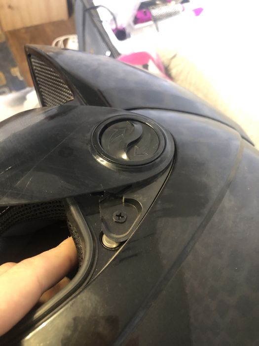 В продажі 4 шлеми самовивіз