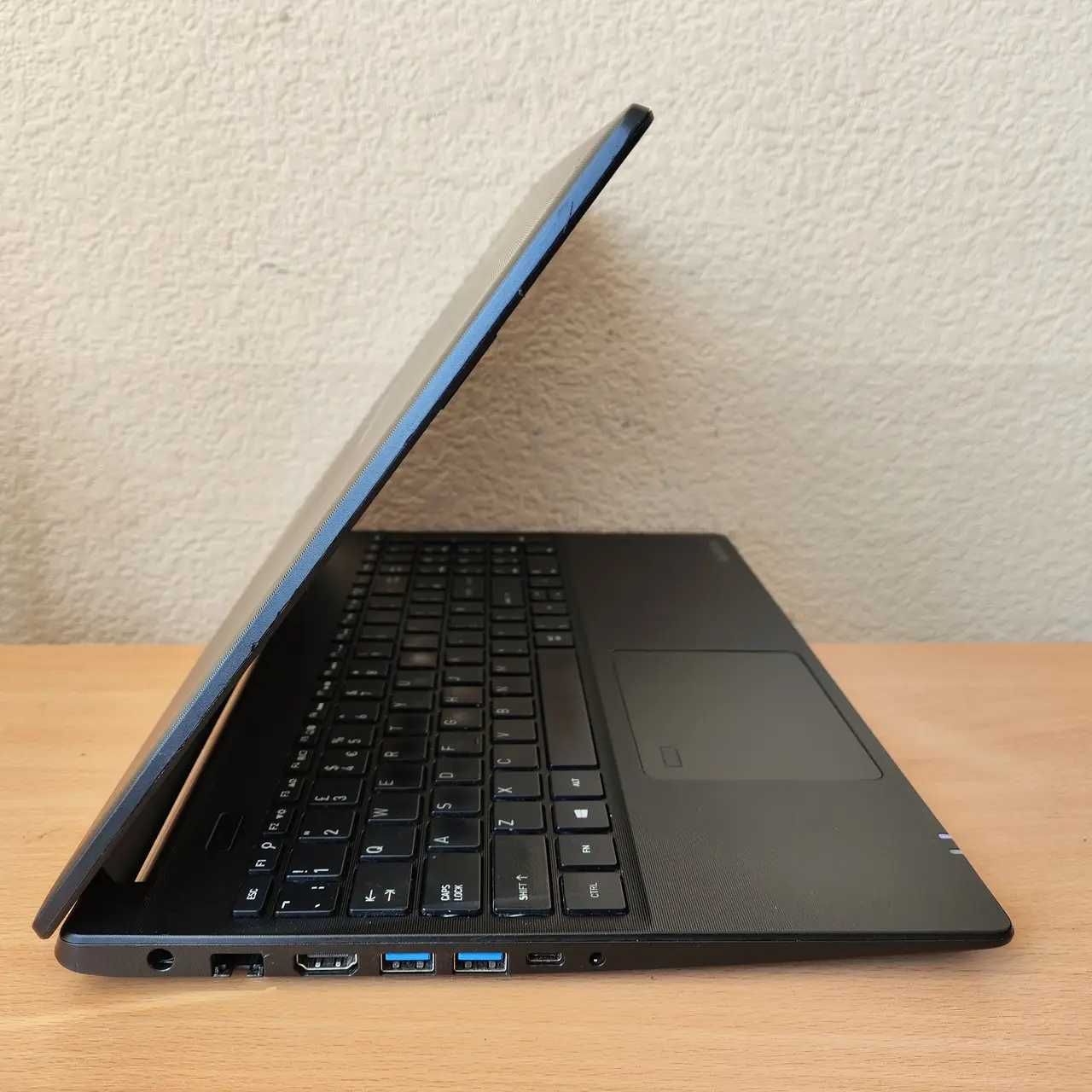 Dynabook(Toshiba) Pro L50-G-139 15.6"FHD/IPS i5-10210u/8GB/256SSD/UHD