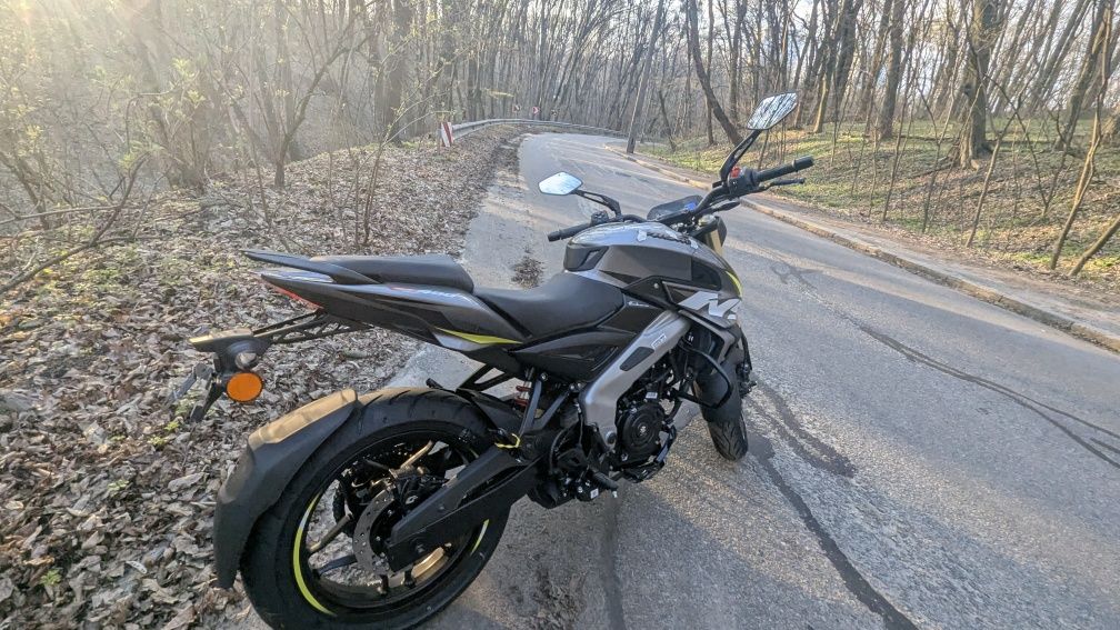 Bajaj Pulsar NS 400,  НОВИНКА від відомого Індійського виробника.