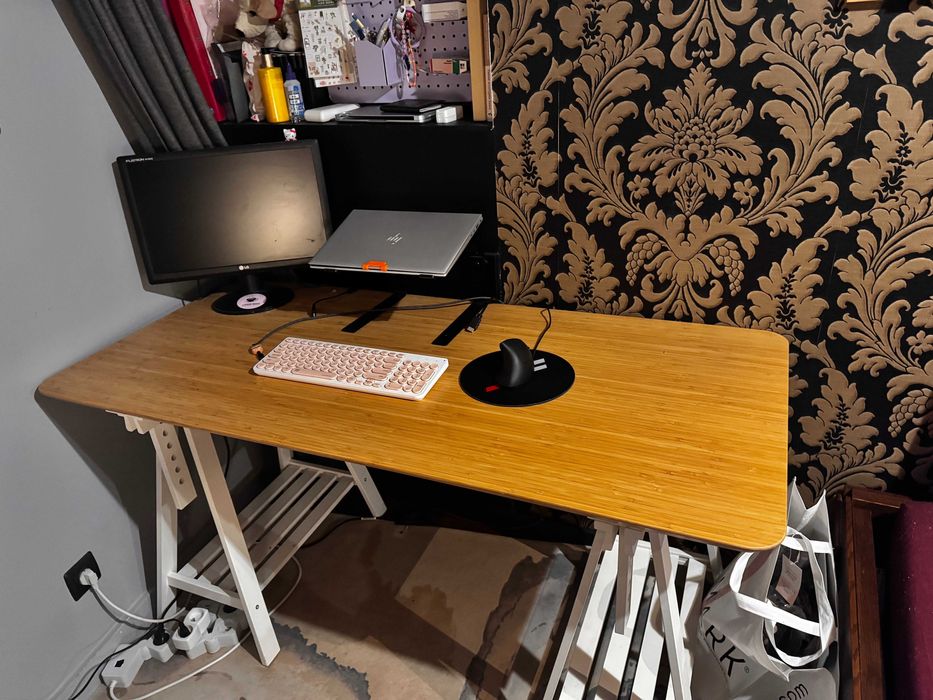 Biurko - Blat Ikea ANFALLARE - nózki regulowane Mittback - 140x65