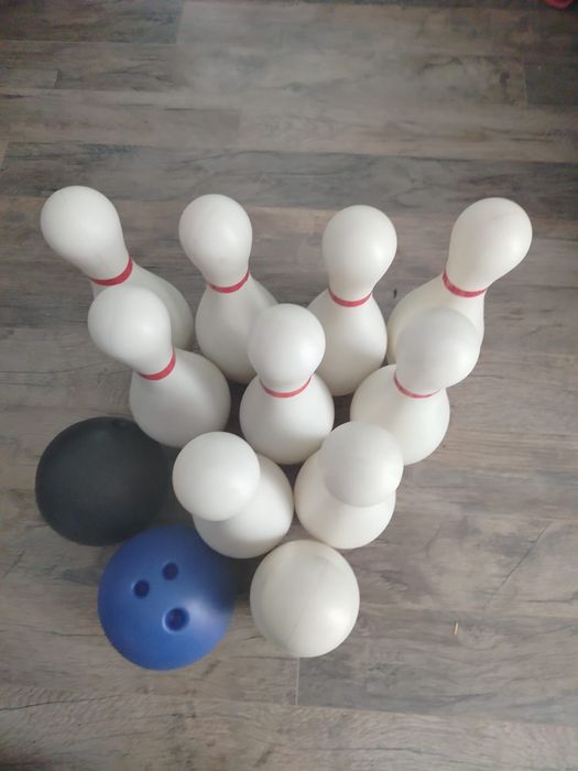 Plastikowe kręgle z kulami – komplet, zabawka dla dzieci