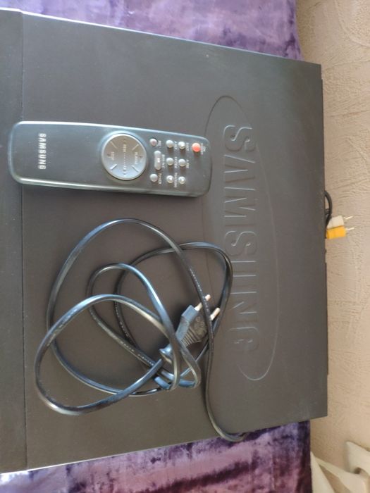 Проигрыватель DVD Pioneer, видеомагнитофон Самсунг