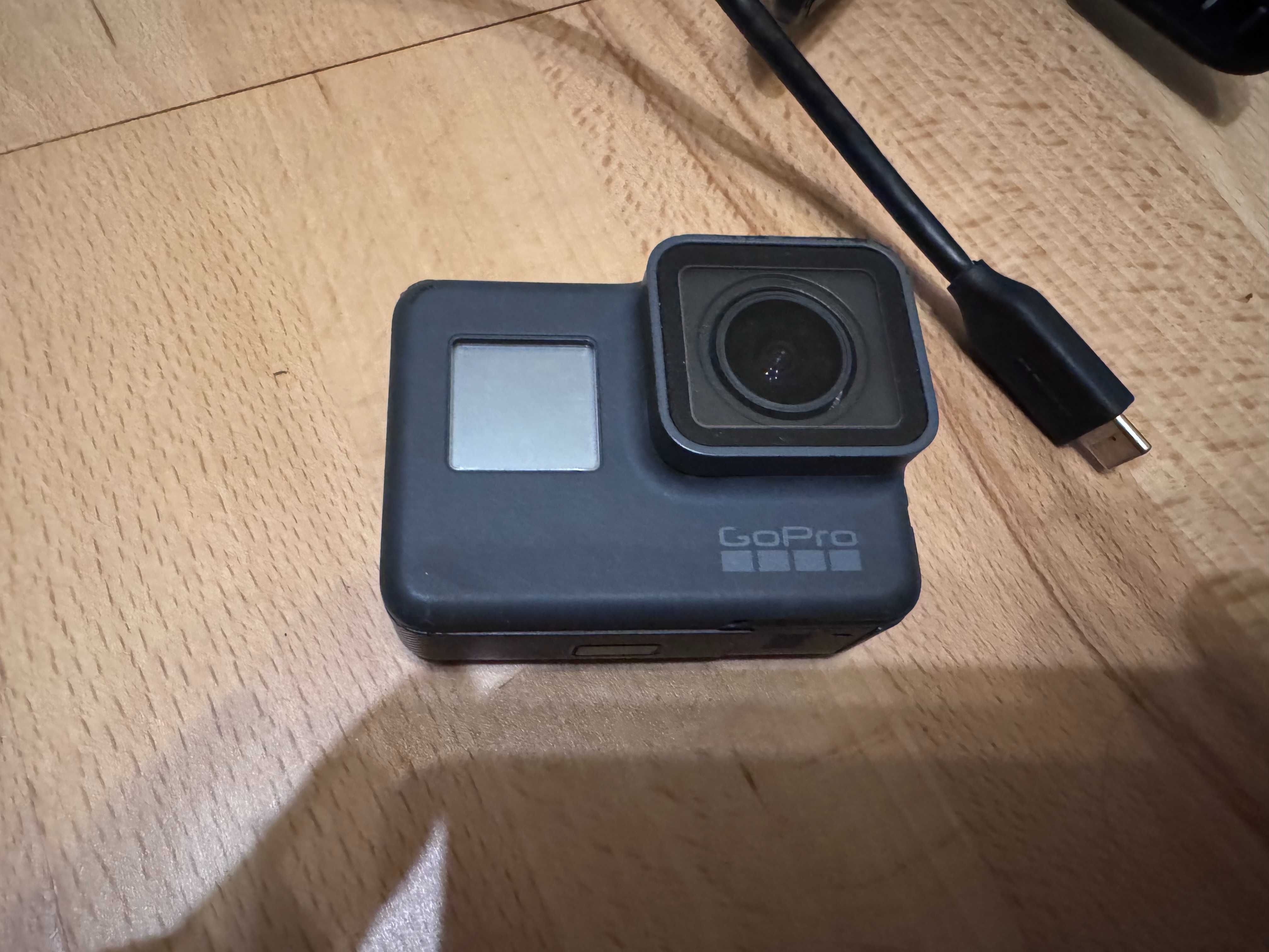 GoPro HERO6 Black + akcesoria – stan bardzo dobry nie HERO5