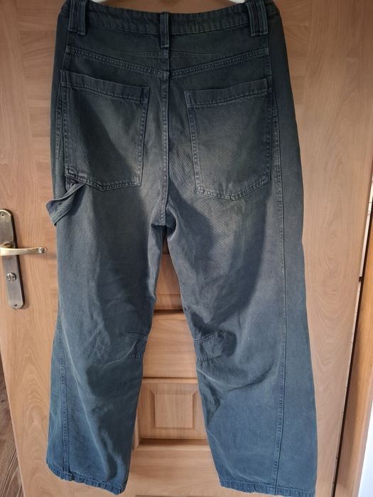 Spodnie BERSHKA, rozm. M